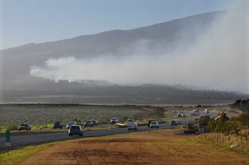 hawaii-winds-fires-USA-Mirror