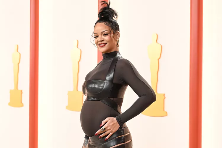 rihanna-welcomes-second-baby