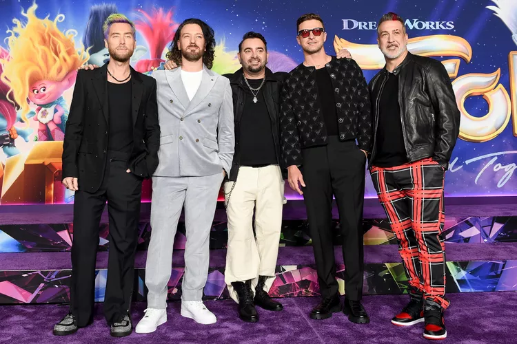 Justin Timberlake's Heartfelt Reunion With NSYNC: A Joyful Night At ...